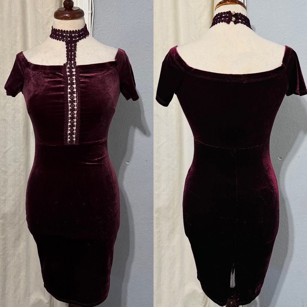 Olive Tree Velvet‎ Choker Neck Off Shoulder Dress Burgundy Lace Detail Gothic M